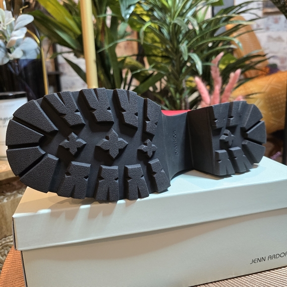 Jenn Ardor Mary Jane's, Red, Size 8.5 - Picture 2 of 4